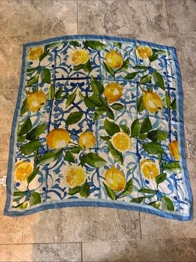 La seine 100% silk Blue/Yellow/green Lemon Print Scarf square 33” citrus